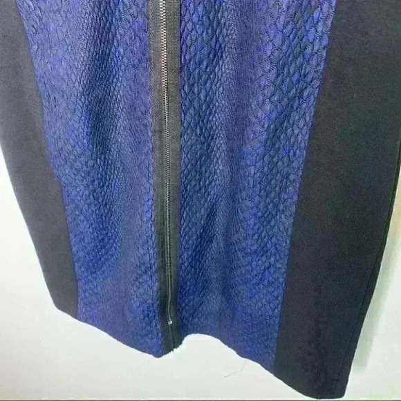 T Tahari blue snakeskin and black  print front zipper a-line dress  6 - Picture 5 of 8